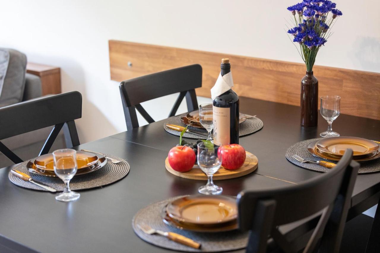 Apartamenty Wisniowy Sad By Noclegi Renters Kolobrzeg Dış mekan fotoğraf