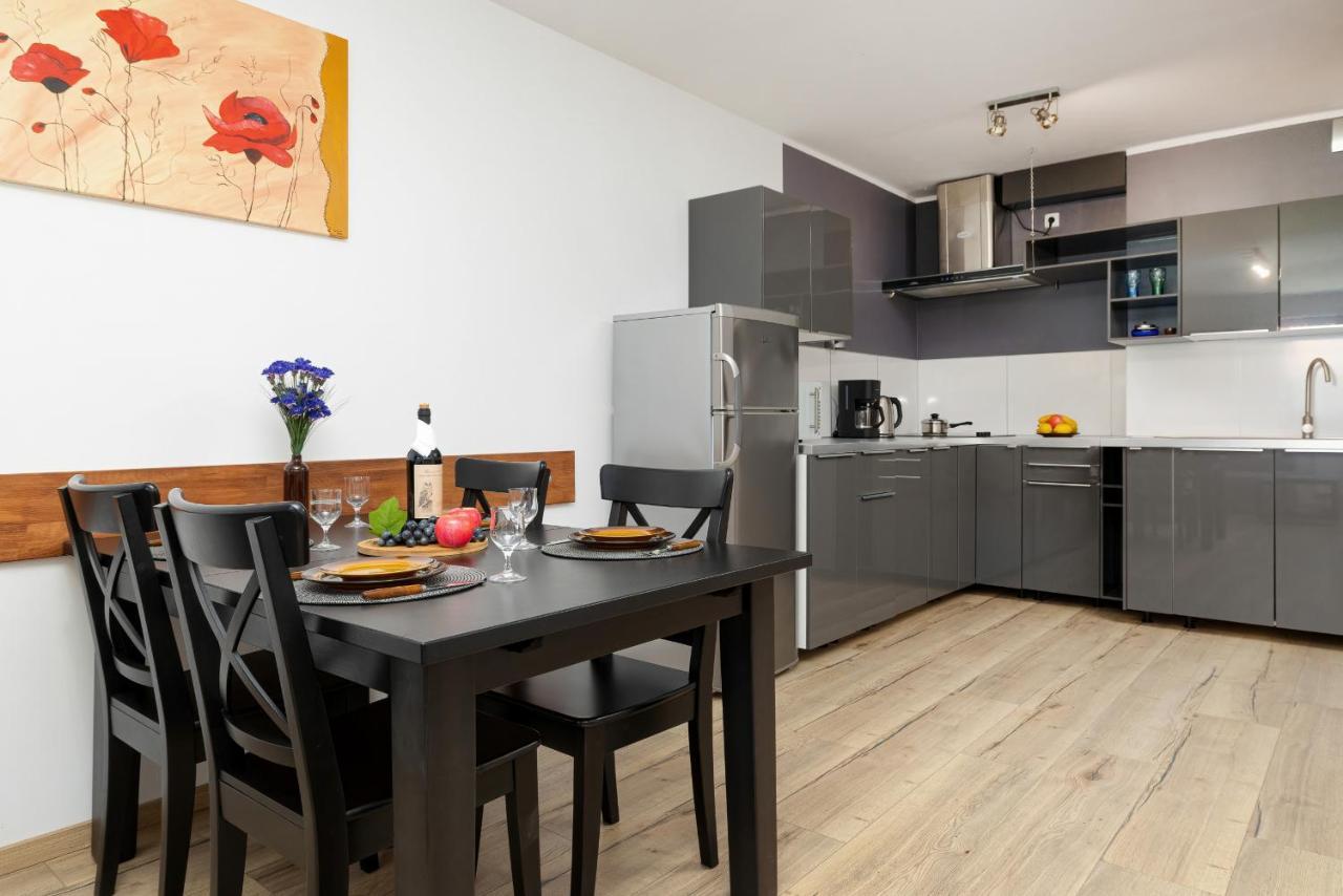 Apartamenty Wisniowy Sad By Noclegi Renters Kolobrzeg Dış mekan fotoğraf