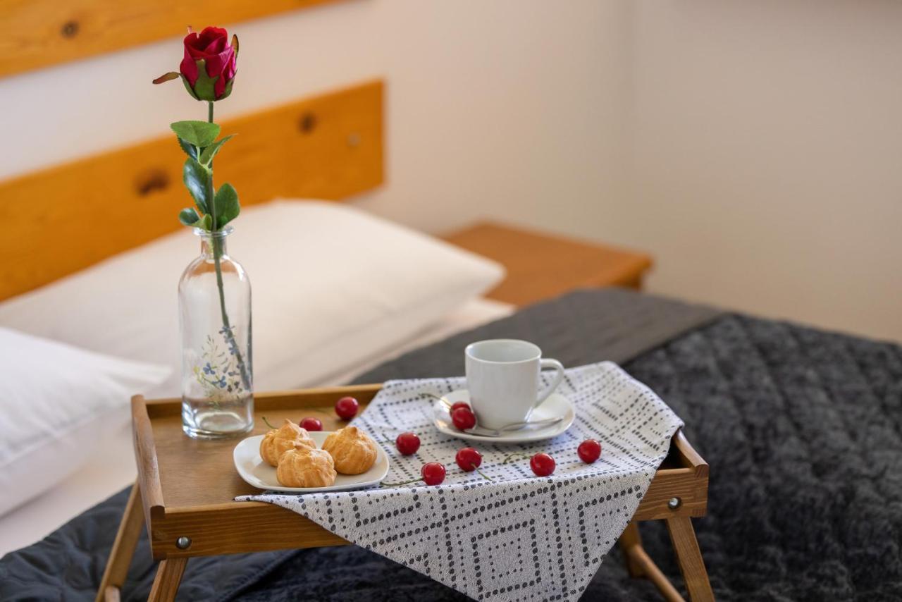 Apartamenty Wisniowy Sad By Noclegi Renters Kolobrzeg Dış mekan fotoğraf