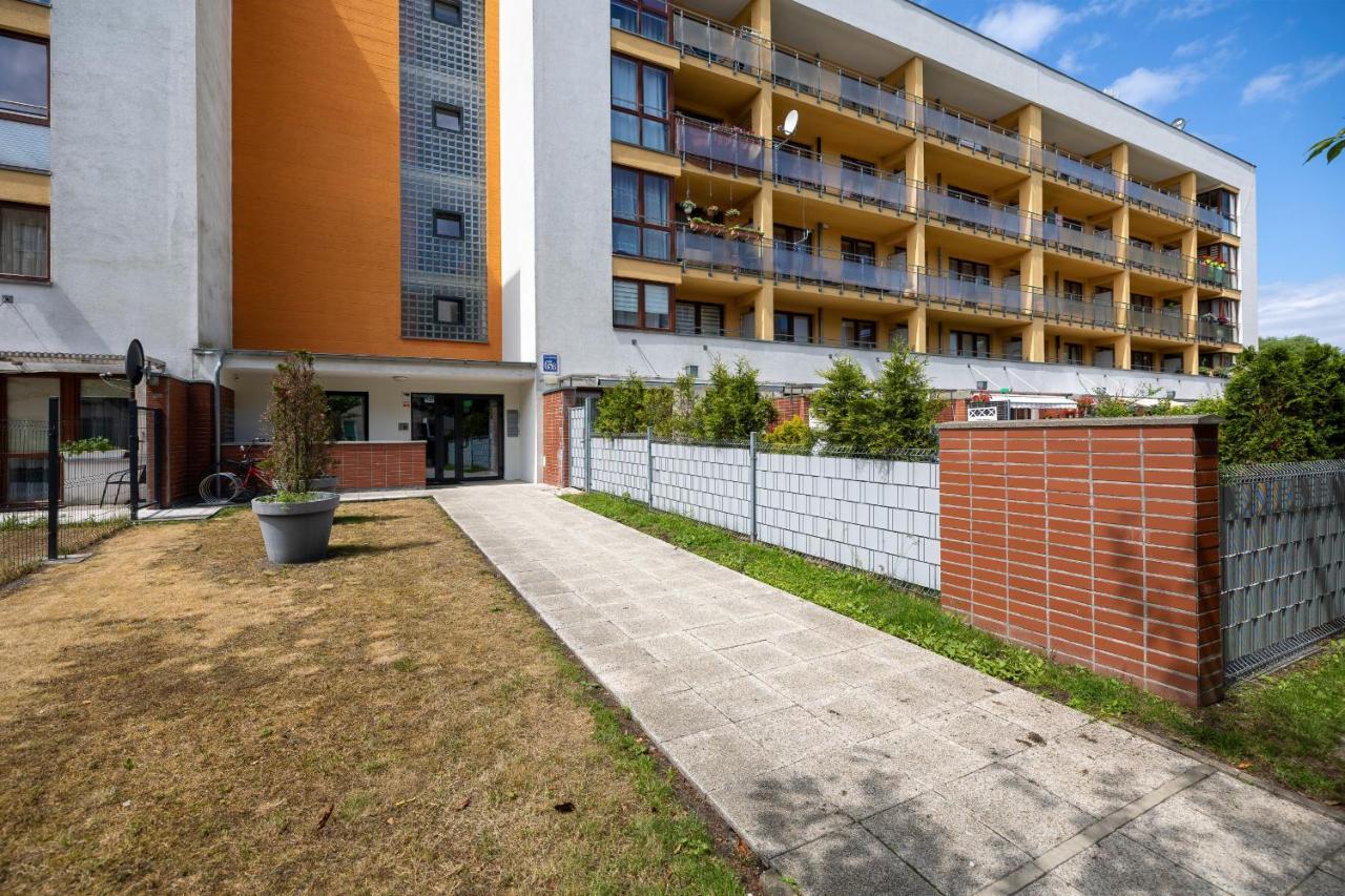 Apartamenty Wisniowy Sad By Noclegi Renters Kolobrzeg Dış mekan fotoğraf